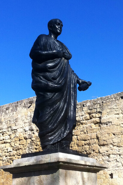 Estatua de Séneca en Córdoba