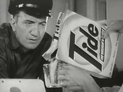 Fin dalla più tenera età si viene sottoposti alla pedagogia diffusa che induce i comportamenti competitivi e consumistici 