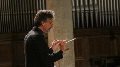 Fabio Lombardo, direttore artistico dell’Homme Armé, ha fondato l’ensemble nel 1983 insieme con Renato Baldassini