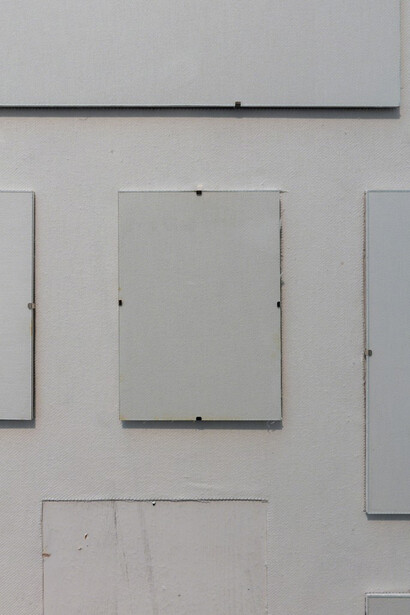 Karin Sander. Kunst, Exhibition view. Courtesy of Esther Schipper
