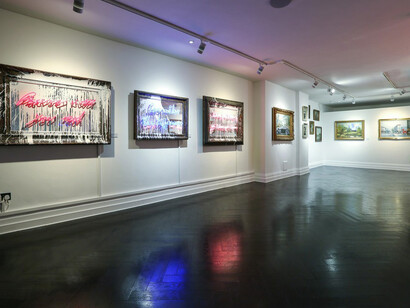 Keep Smiling. Courtesy of Maddox Gallery