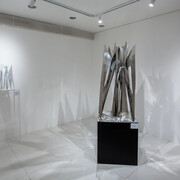 Pablo Atchugarry, The time of sculpture, vista della mostra. Per gentile concessione della Contini Art Gallery