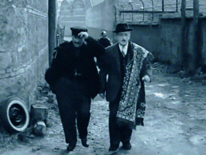 "Totò e Peppino divisi a Berlino" di Giorgio Bianchi