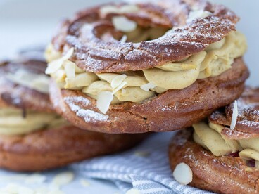 Una volta cotta, la pasta choux deve risultare asciutta e croccante all’esterno, per evitare che collassi