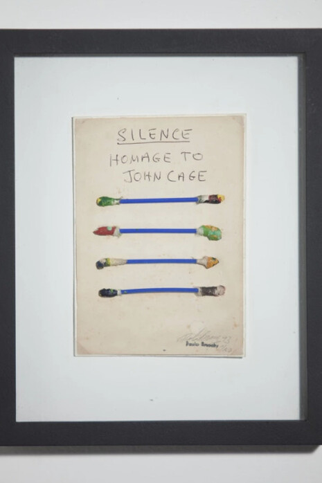 L'oeil écoute. Courtesy of Galeria Nara Roesler