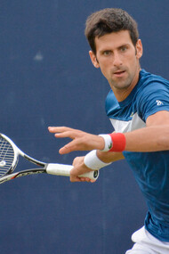 Novak Djokovic. Son quatrième titre à Flushing en septembre lui a permis de se placer pour la toute première fois en haut de la hiérarchie mondiale avec un vingt-quatrième Grand Chelem © By Carine06 from UK - Novak Djokovic, CC BY-SA 2.0