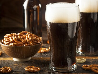 Cerveza negra y frutos secos