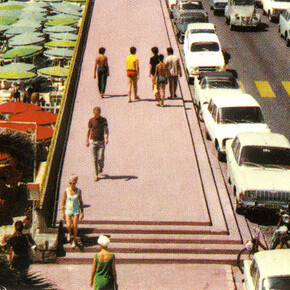 Patrick Tourneboeuf, série Blow up, diasec brillant, format moyen 90 x 120 cm, pièce unique avec la carte postale originale