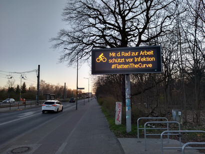 Tablón de anuncios durante la pandemia de COVID-19, Berlín, Alemania