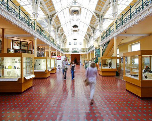 Birmingham People and Change in the Inner-City. Courtesy of Birmingham Museum and Art Gallery 