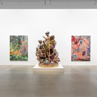 Jeff Koons, Porcelain series, exhibition view. Courtesy of Gagosian