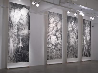 Bingyi, Formation of the cosmos, exhibition view. Courtesy of Hanart TZ Gallery 