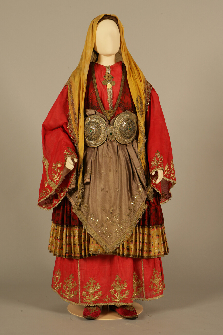 Bridal costume with the “korvétia” motifs from Trikeri, Magnisia, Thessaly. Early 20th century. Peloponnesian Folklore Foundation, Nafplion