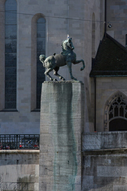 Lachezar Boyadjiev, On vacation...corpus equorum, exhibition view. Courtesy of National Gallery