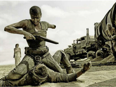 George Miller. "Mad Max: Fury road". 2015