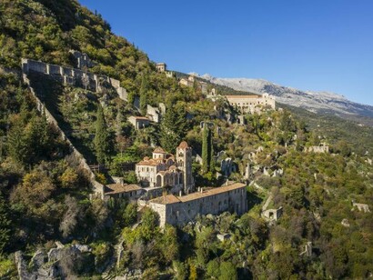 La Sparta moderna, rifondata nel 1834 è un comune di 16,239 abitanti