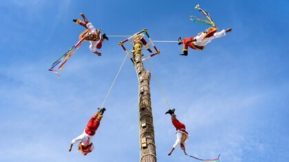 Ceremonia ritual de los Voladores de Papantla, Veracruz, México