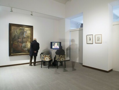 Surrealist Women, Exhibition view. Courtesy of Mayoral