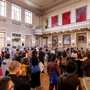 Parallel Vienna. Contemporary art fair, past edition, exhibition view. Courtesy of Parallel Vienna