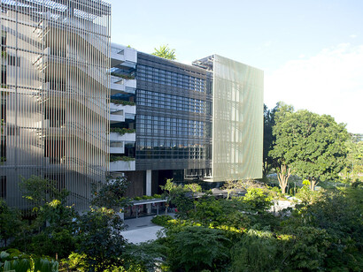 Located in Singapore, Khoo Teck Puat Hospital was designed by CPG Consultants and RMJM to prioritize patient comfort, healing, and connection with nature