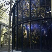 Escrito en los cuerpos celestes installaccion en el Palacio de Cristal