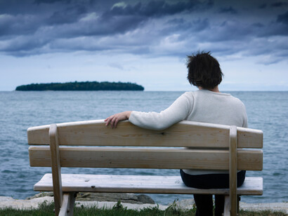 Solidão não aceita, frequentemente leva à depressão