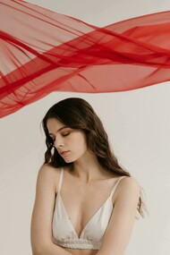 Donna in intimo. Slow fiber: una crociata per un tessile 'buono, pulito e giusto' ispirato al movimento Slow Food