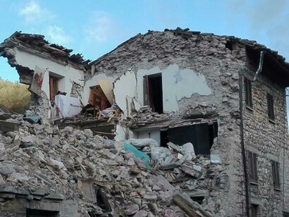 Abitazione gravemente danneggiata nel comune di Appennino