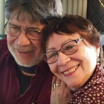 Luis Sepúlveda e la moglie Carmen Yanez. Sepúlveda era un rivoluzionario della parola: ha combattuto con le sue storie per la libertà, la giustizia e l’ambiente