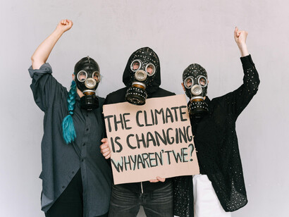 Los movimientos de protesta social en Occidente reflejan una crisis interna donde ideologías como el neomarxismo han penetrado el ámbito educativo y cultural