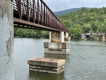 The James River is the longest river in Virginia, USA