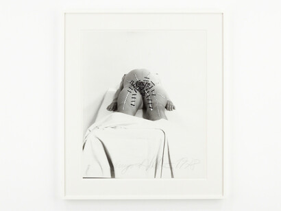 Annegret Soltau, Auf dem geburtstisch schwanger I [On the birth table pregnant I], 1978. © Annegret SOLTAU; Courtesy of Richard Saltoun Gallery, London.