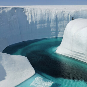 Extreme Ice. Courtesy of Museum of Science and Industry