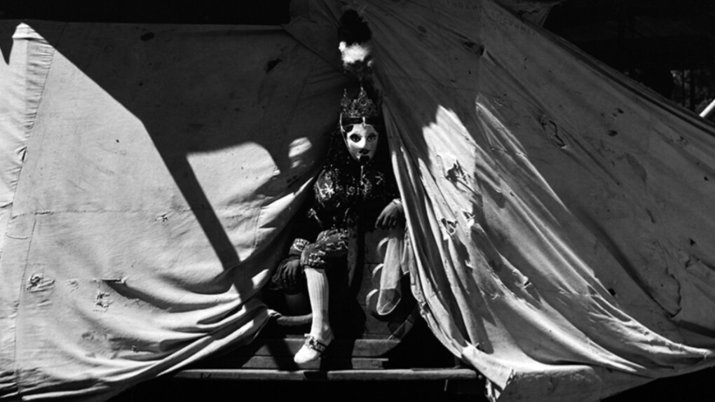 Hay Tiempo. Courtesy of Rosegallery