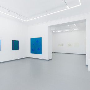 Various artists, Fine gestures, strong structures, exhibition view. Courtesy of Ani Molnár Gallery. Photo by Réka Hegyháti