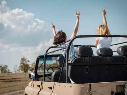 Safari vehicle in Bandipur and Nagarhole offer access to some of India’s most important tiger habitats 