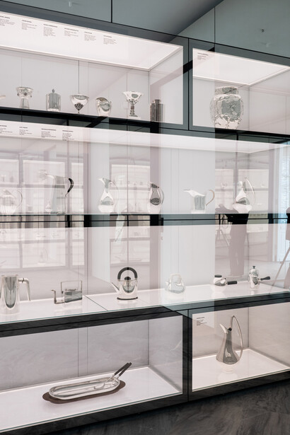 Danish silver, exhibition view. Courtesy of Designmuseum Danmark
