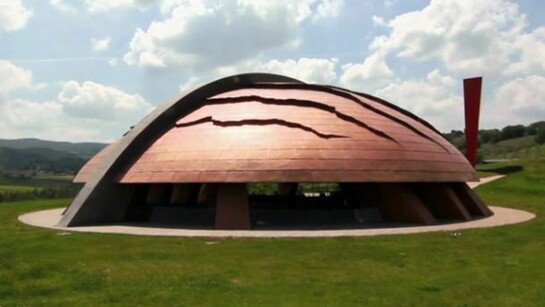 Il Carapace di Arnaldo Pomodoro