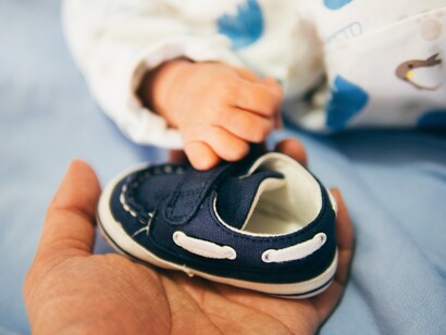 Construida sobre el matrimonio, la familia es la célula primaria de la sociedad