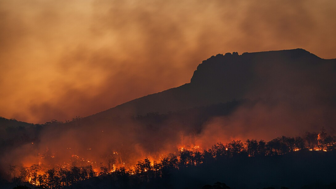 2011-2020 foram os anos mais quentes desde o início da sistematização de informações meteorológicas globais ainda no século XIX. 2016 foi o ano mais quente. Foi quando a temperatura da superfície da Terra ficou 0,94 °C acima da média de todo o século XX, que foi de 1,9 °C. Entretanto, o primeiro semestre de 2023 chegou perto da média do ano de 2016. Tudo indica que será considerado o semestre mais quente de todos os tempos. As emissões de dióxido de carbono, metano e óxido nitroso também foram as maiores desde 1984