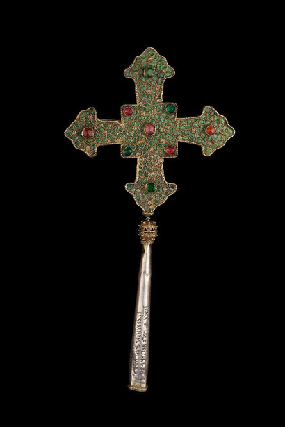 Kalfayan Collection, Golden-gilt silver Altar cross with glass beads and hard stones,18thc, Photographer Thanos Kartsoglou
