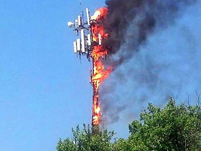 Pennsylvania Fire results in Collapse Fears: Collapse Zone created at base and they vacated the buildings