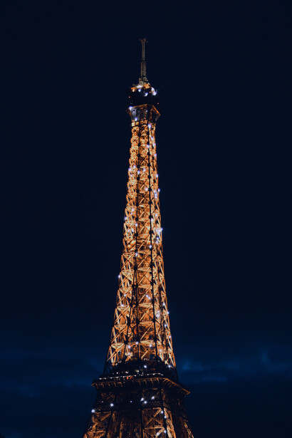 Símbolo de París convertido en icono universal, la Torre Eiffel es la estructura más alta de la capital gala