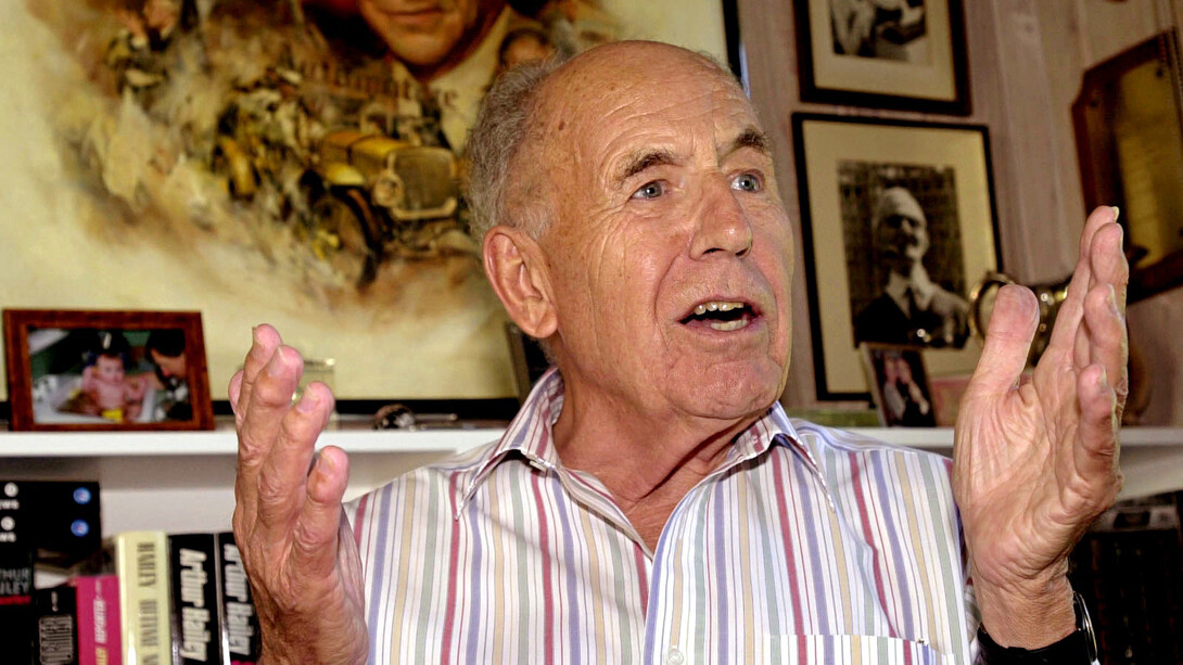 The writer Arthur Hailey 