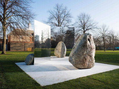 Lee Ufan. Courtesy of Hirshhorn Museum