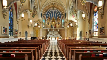 A Igreja, mesmo com todos os casos confirmados, insiste em negar o problema