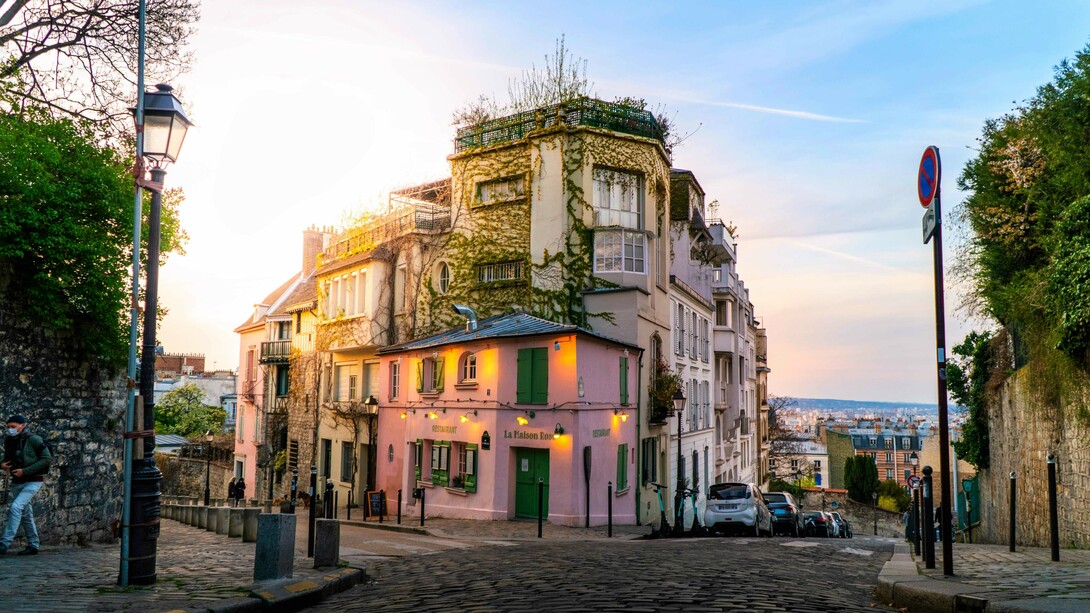 La Parigi-Mondo di oltre due secoli fa è una città destinata a ripetersi e ad affascinare