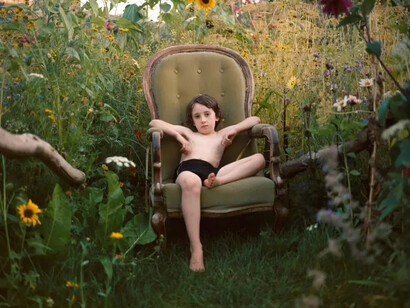 Siân Davey, The garden. Courtesy of The Photographers' Gallery