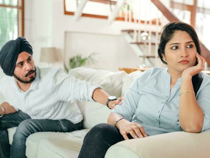 Homem discute com mulher