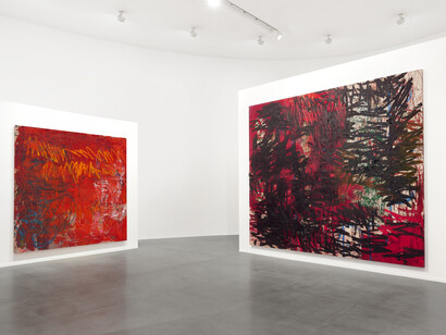 Oscar Murillo, Marks and whispers, exhibition view. Courtesy of Gagosian Gallery